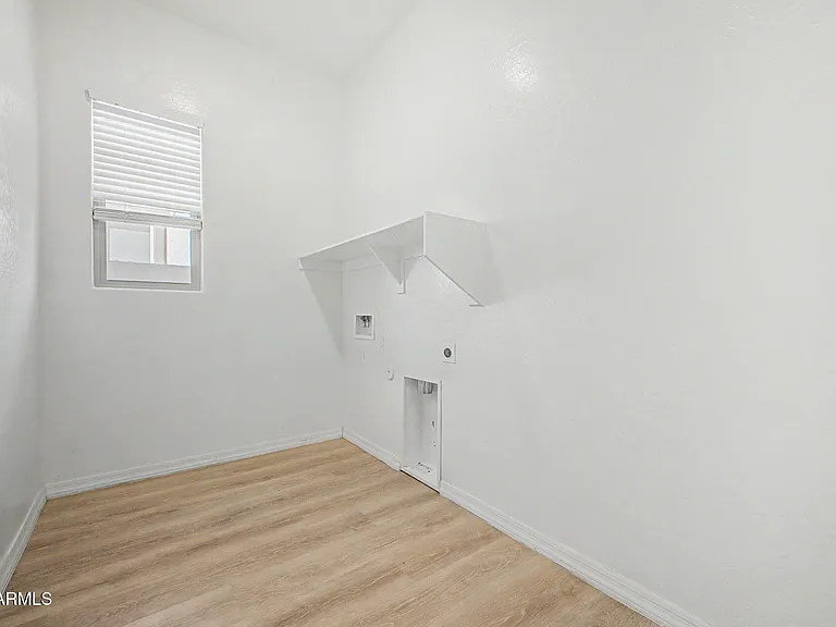 20523 W Rosewood Ln — Photo 35