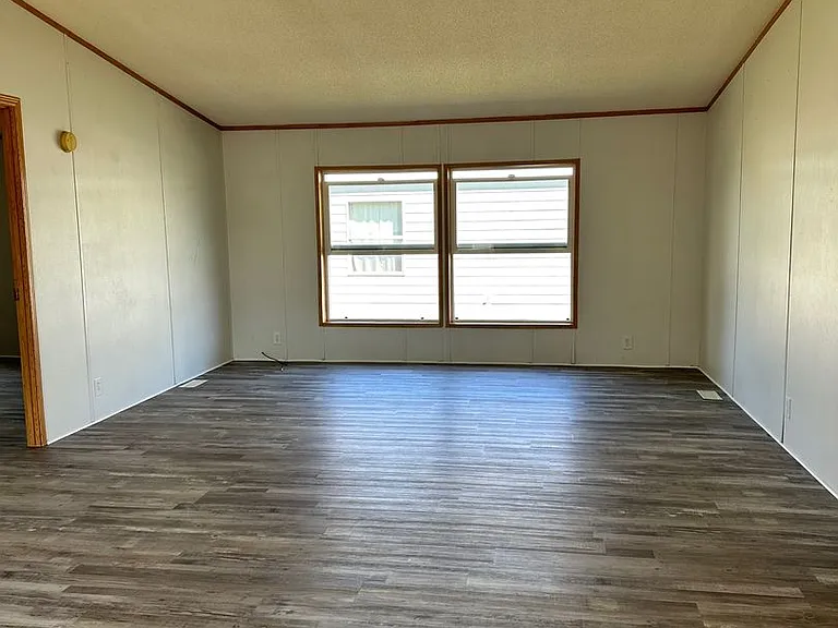119 Silver Maple Dr — Photo 16
