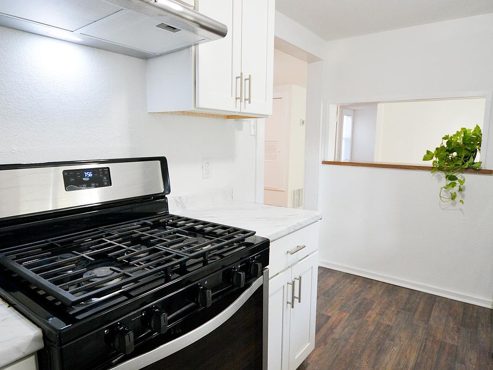 1st image of 814 W Russell Pl #A