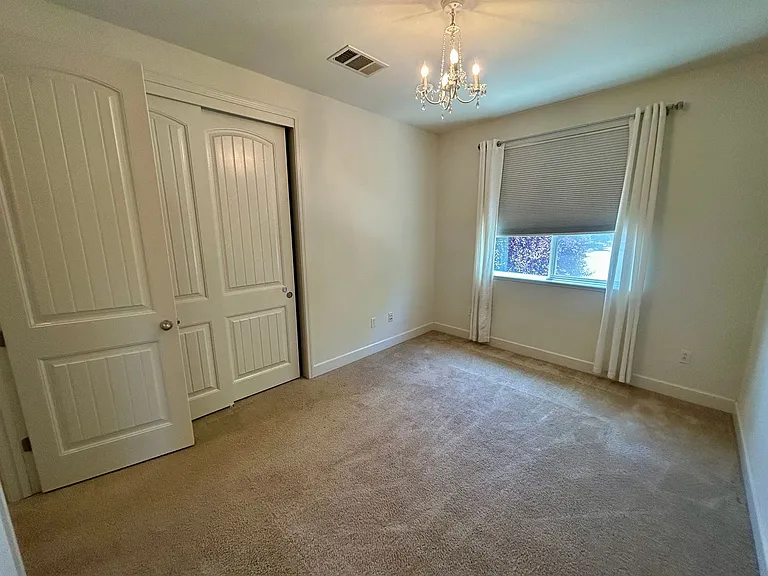 462 E Main Ave — Photo 12