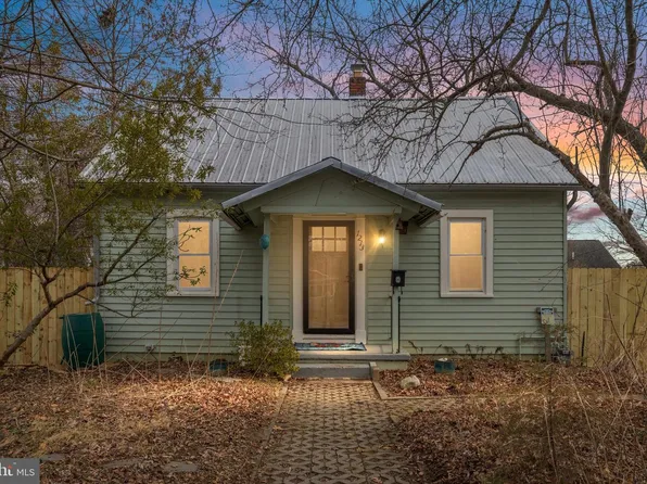 1213 McKinley St, Annapolis, MD 21403