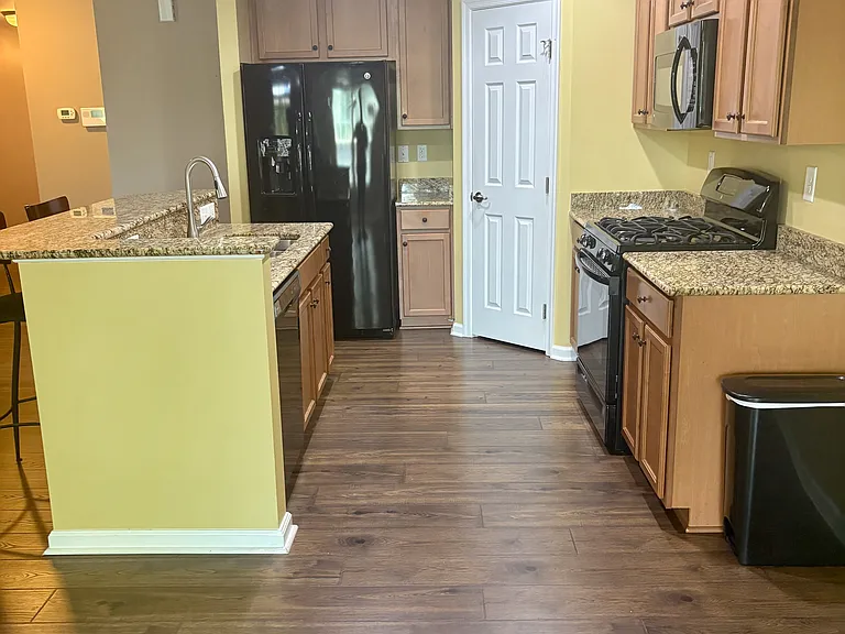 4413 Roundwood Ct — Photo 4