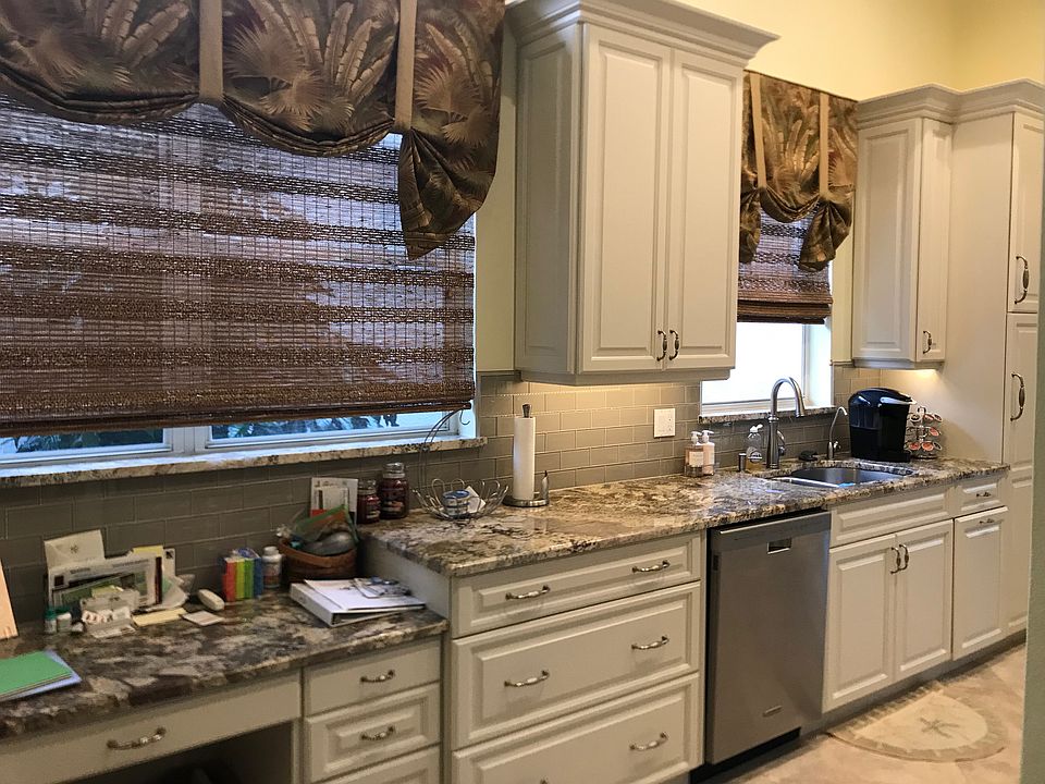 Kitchen with desk area