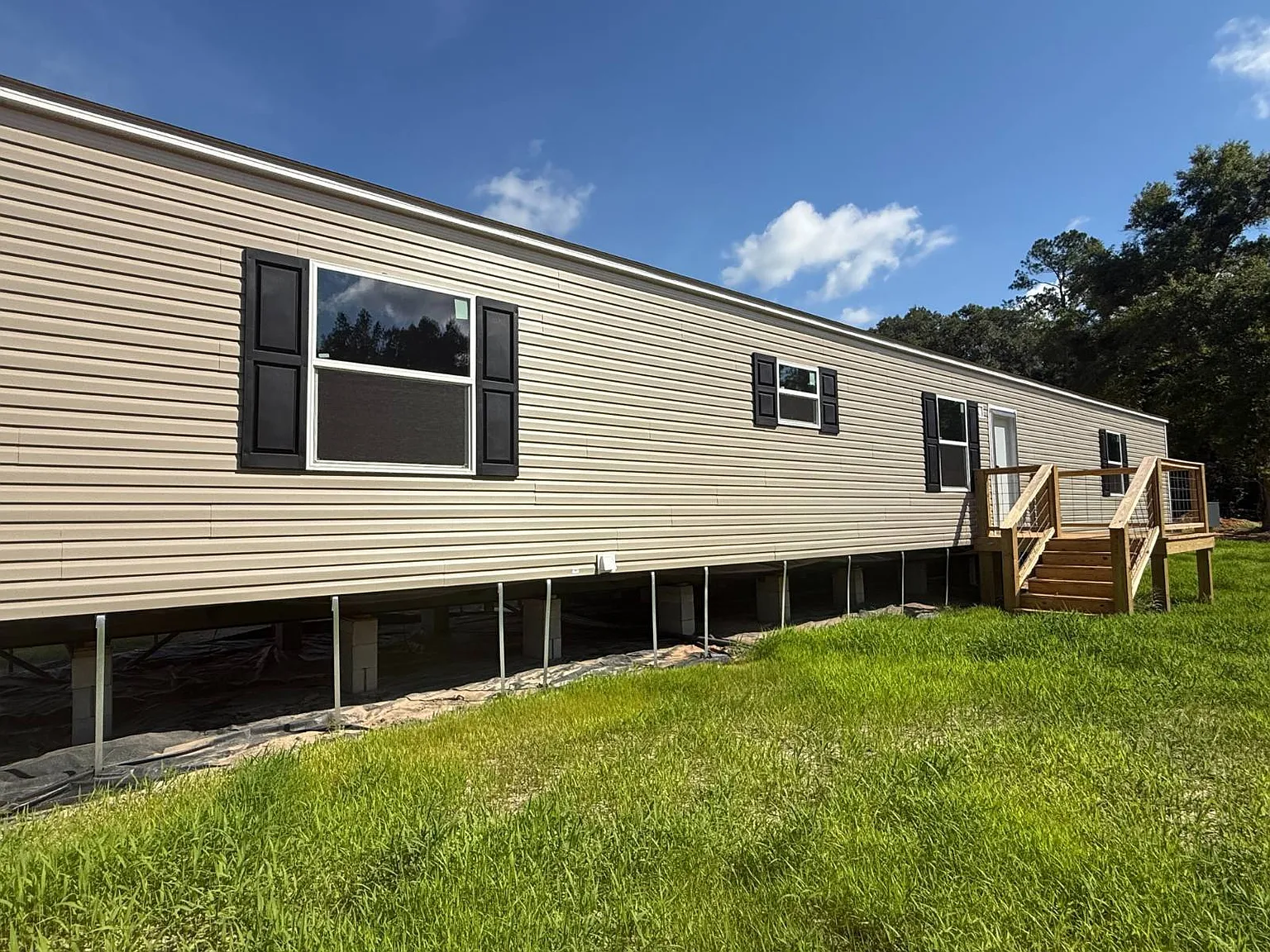 3 bed, 2.0 bath, $1,300 — Photo 2