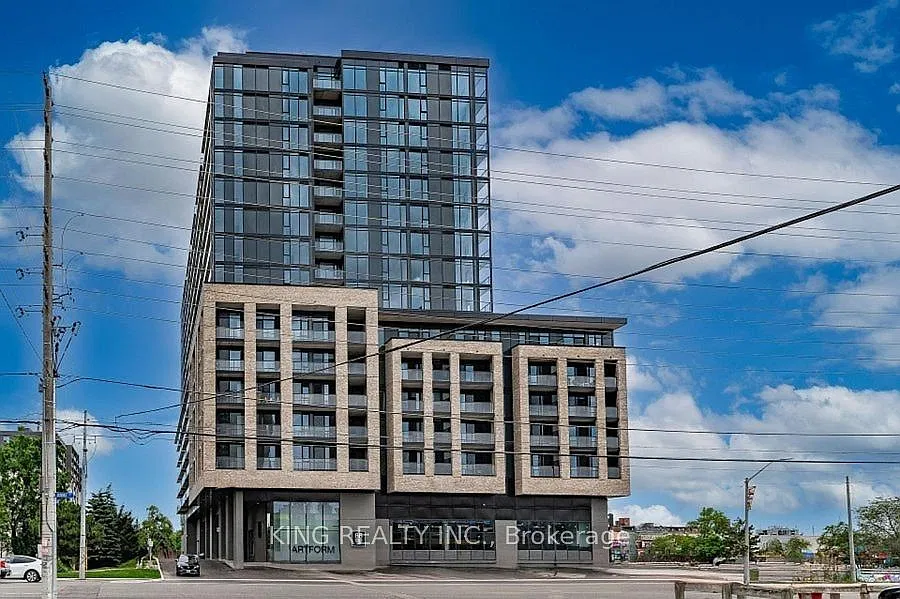 86 Dundas St E #411