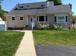 16 Kopf Street, Brentwood, NY 11717