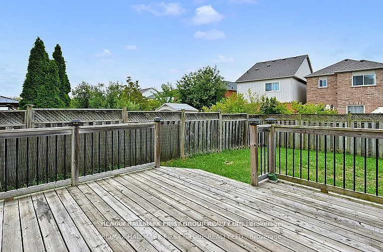 39 Robideau Pl — Photo 40