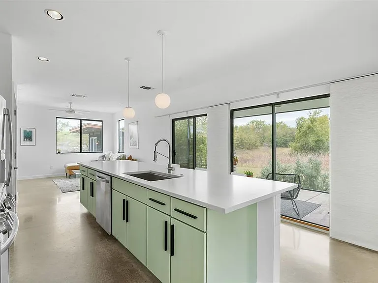 5725 Toscana Ave — Photo 7