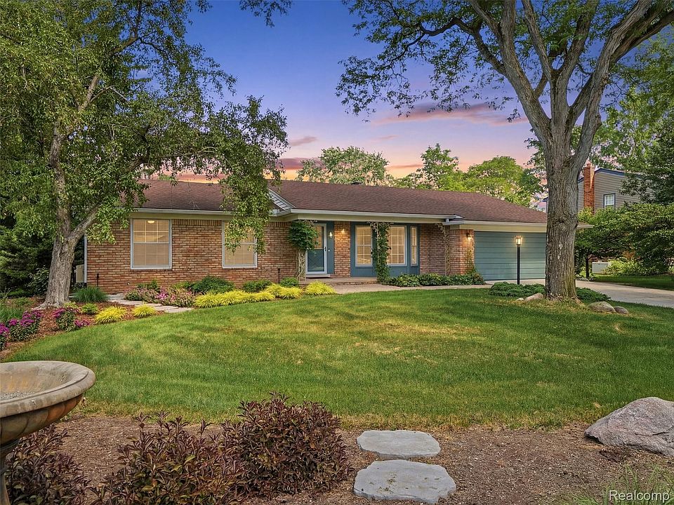 1st image of 31526 Sunset Dr