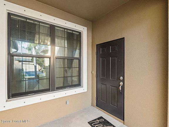 4th image of 223 Murano Dr