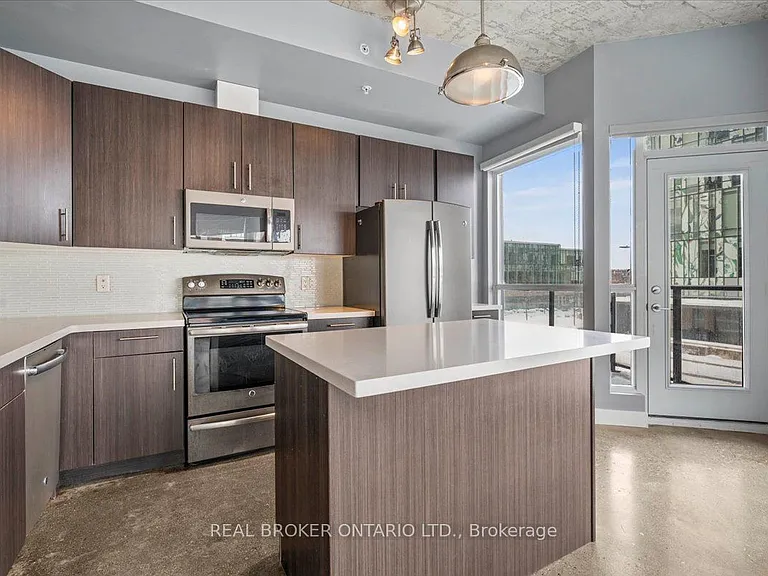 1 Victoria St S #203 — Photo 12