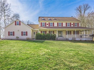 4090 S Carmen Rd, Middleport, NY, 14105