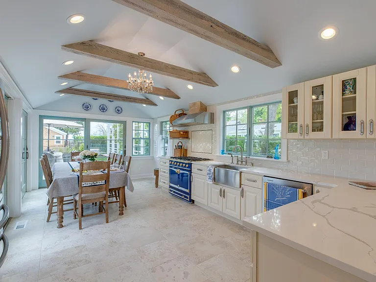 12680 Main Rd — Photo 15