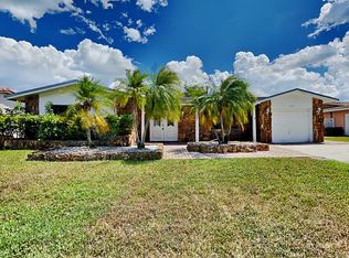 1751 N Hiatus Rd, Hollywood, FL 33026