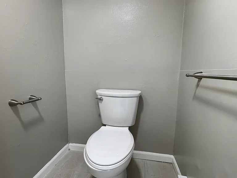 21 Prince Ave #C — Photo 7