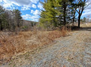 14 Sandy St, Lewiston, ME 04240