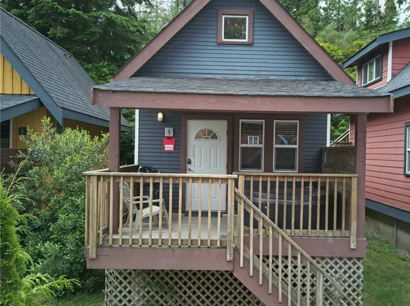 1028 Tyee Ter #5, Ucluelet, BC V0R 3A0