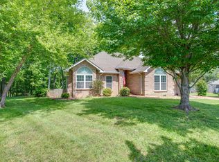1418 Gray Fox Ln, Spring Hill, TN 37174
