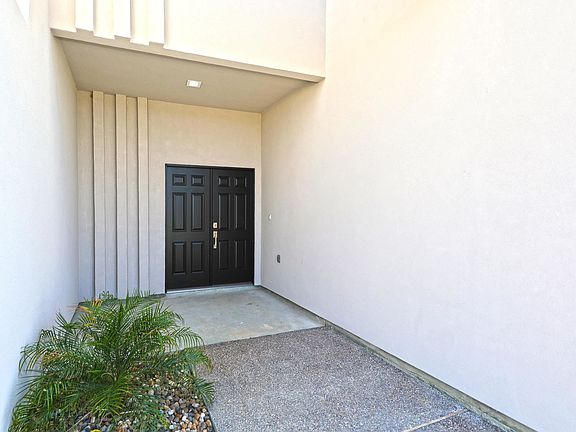 3rd image of 1711 Coba Dr