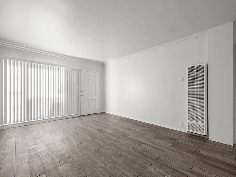 4189 Leimert Blvd — Photo 32