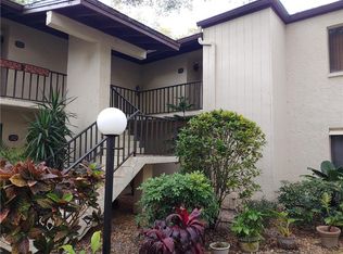 700 Starkey Rd APT 521, Largo, FL 33771