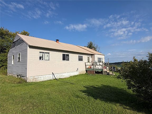 2nd image of 1721 Bush Rd