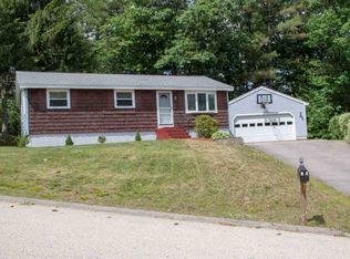15 Ardon Dr, Hooksett, NH 03106