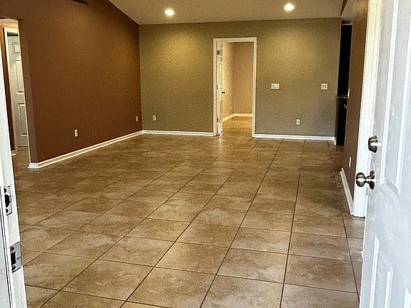 2nd image of 2895 Plainwood Pl