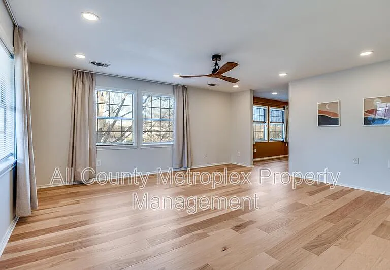 1112 Kings Hwy #4 — Photo 7