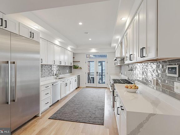 2nd image of 648 F St NE