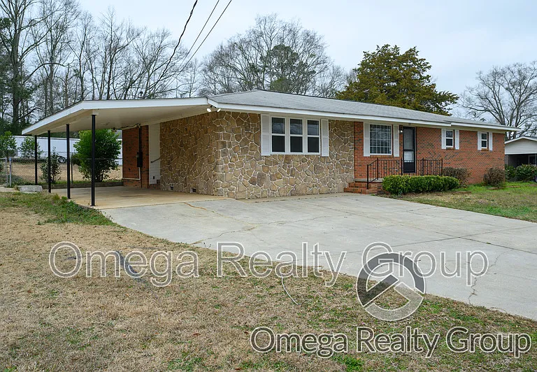 109 Shellfield Rd — Photo 2