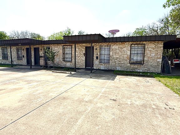 2nd image of 520 Prado St APT 1