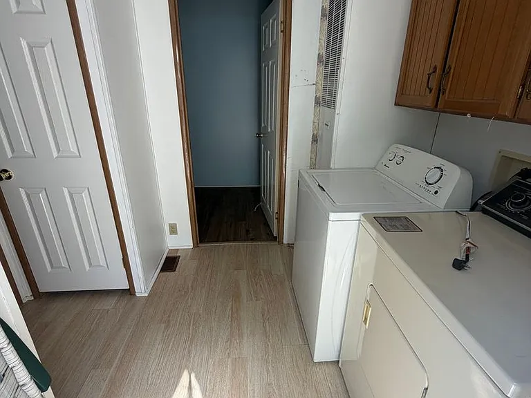 166 Smith Ln — Photo 17