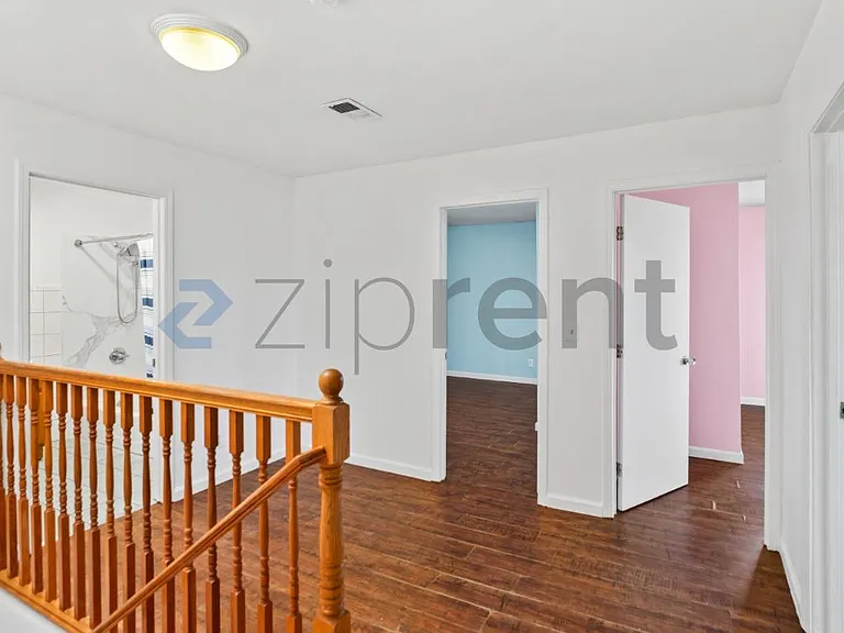 2123 E 25th St — Photo 20