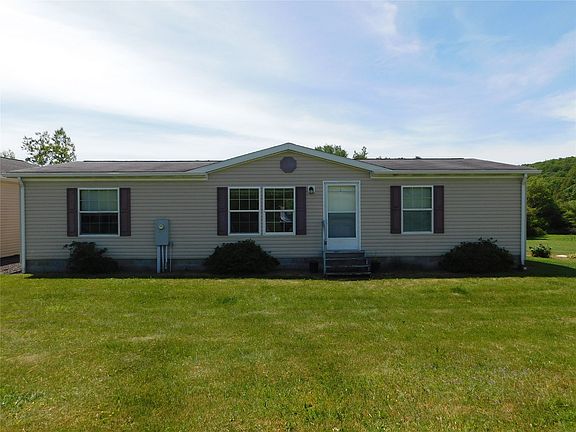 3rd image of 2261 Crane Rd