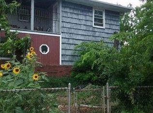 469 Magnolia Blvd, Long Beach, NY 11561