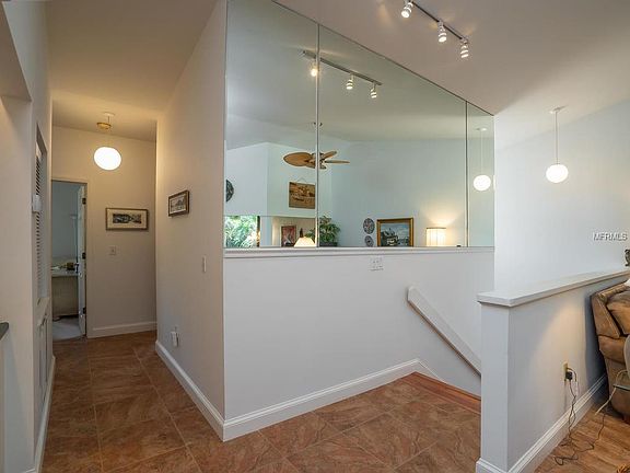 4th image of 1646 Starling Dr