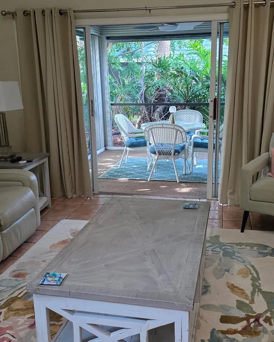 2 bed, 2.0 bath, 1593 sqft, $3,250 — Photo 3