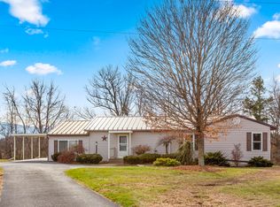 8086 Craun Dr, Grottoes, VA 24441