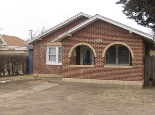 1002 S Baylor St, Perryton, TX 79070