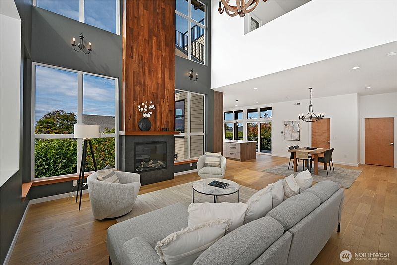 2nd image of 2410 NW Neptune Place