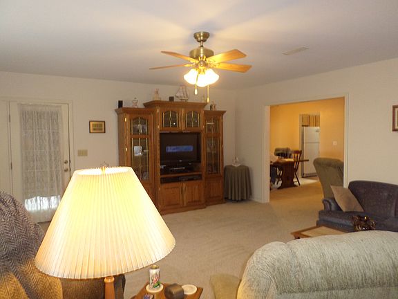 5th image of 22540 Westwood Dr