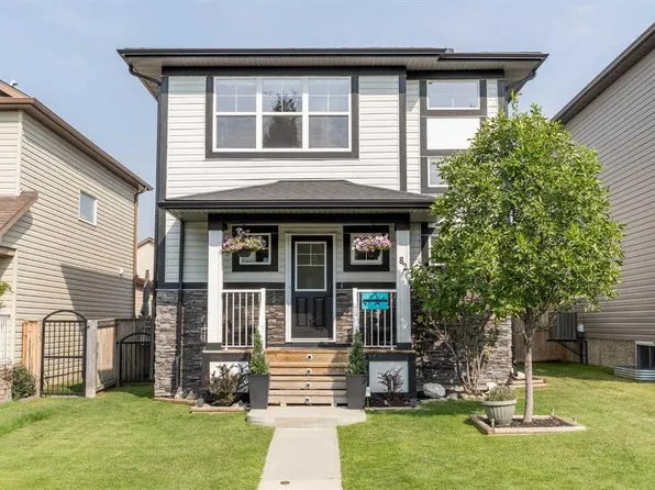 82 W Cimarron Grove Close, Okotoks, AB T1S 0H5