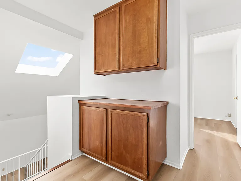 1719 Olamar Way — Photo 34