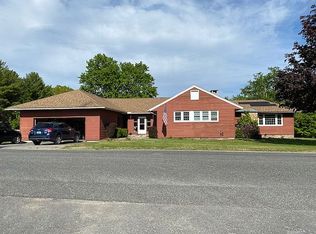 968 Point Rd, Willsboro, NY 12996