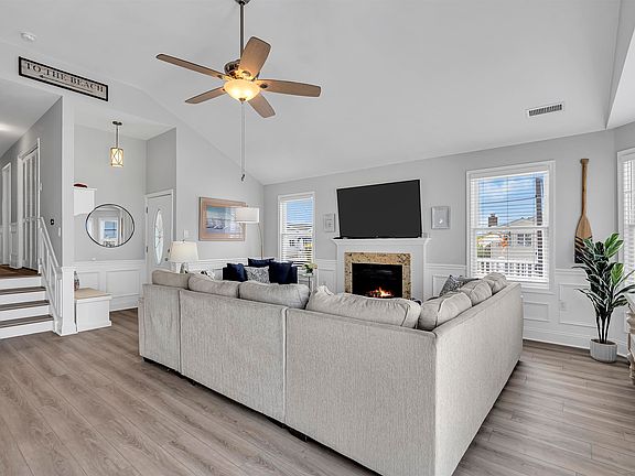 4th image of 202 32nd St 2-floor 2