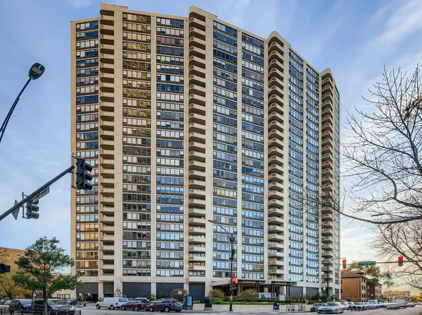 3930 N Pine Grove Ave APT 805, Chicago, IL 60613