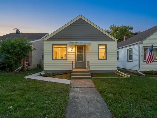 2329 South 77th STREET, West Allis, WI 53219