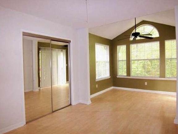 5th image of 1218 Waterville Ct #238