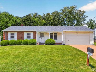 5421 Valleyside Ln, Saint Louis, MO, 63128